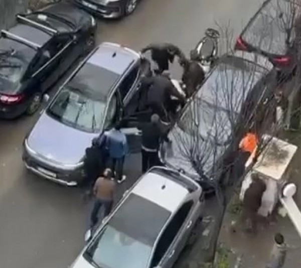 İstanbul'da Park Kavgası Kanlı Bitii!