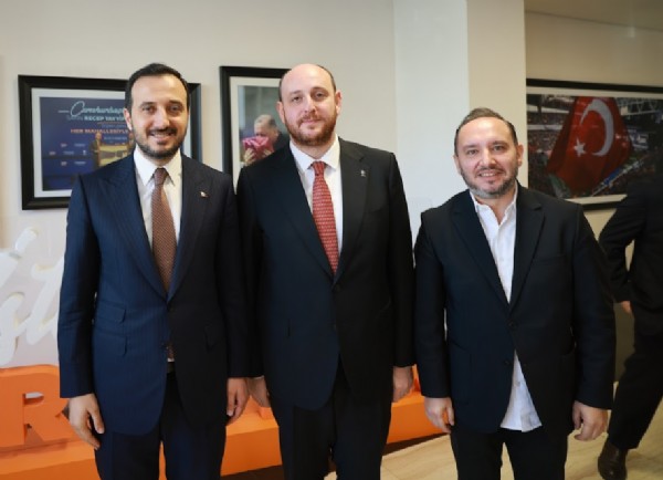 AK Parti İstanbul İl Başkanlığı’nda Toplantı Düzenlendi! 'CHP, İstanbul’daki yolsuzluğu aklama makinesine dönüştü”