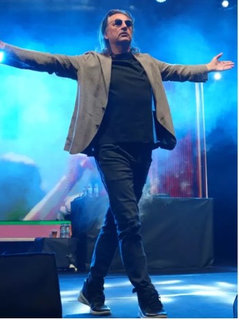 Takipçisi Çelik'ten Araba İstedi!