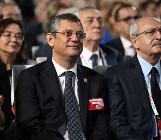 CHP'de Başkan Paniği! Özel'den Talimat...