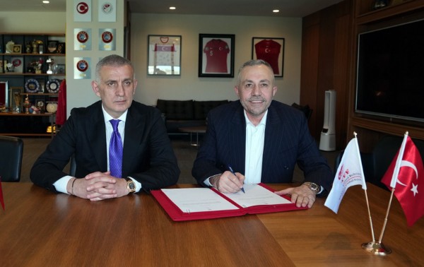 Sarıyer Kola Futbol Milli Takımlar Tedarik Sponsoru Oldu!