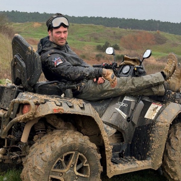 Kurt Efe Spora Başladı