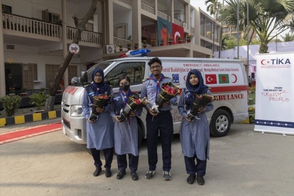 Bilal Erdoğan Arakanlı Müslümanları Ziyaret Etti