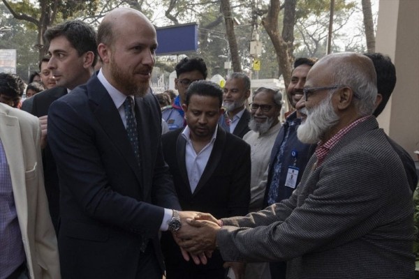 Bilal Erdoğan Arakanlı Müslümanları Ziyaret Etti