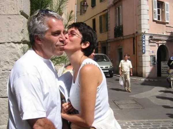 ABD'de İkinci Epstein Skandalı! Reşit Olmayan Kızlara Ait Cinsel İçerik...