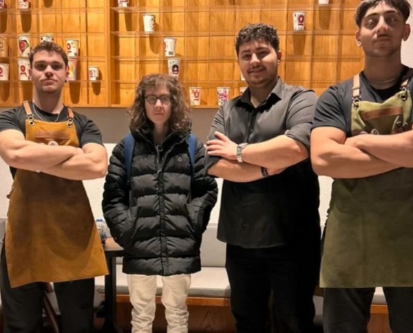 Filozof Atakan Ortaya Çıktı!