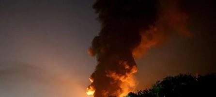 Beyaz Saray'dan İran Çıkmazı! Trump'a En Yakın İsimler Saldırıya Karşı Çıkıyor