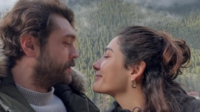 Aşkını İlan Etti