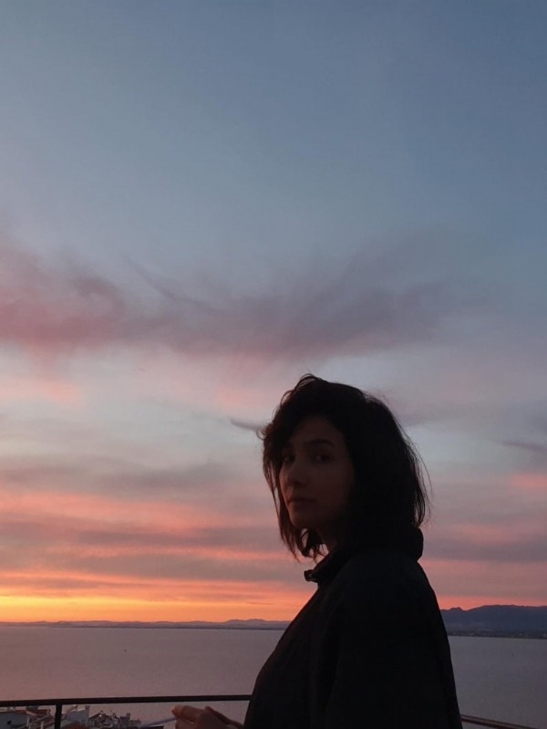 Aşkını İlan Etti