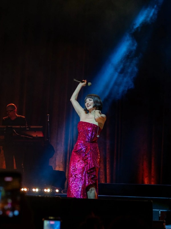 Şarkıcı Göksel'in En Kötü Alışkanlığı