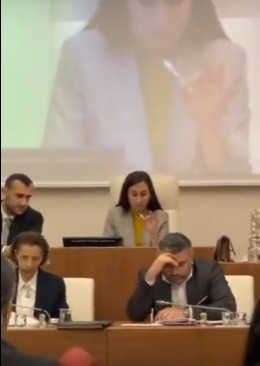 'O Koltuk Helal Değil' Denince O Yanıtı Verdi! ' Ben Kimsenin Evinde Basılmadım '