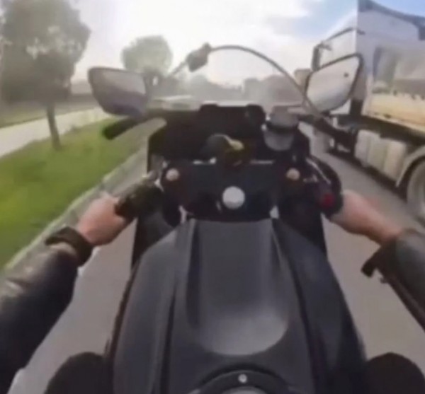 Jandarmadan Kaçtığı Anları Paylaştı! Ekipler Harekete Geçti...