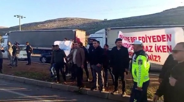 Depremzede Vatandaşlardan Özgür Özel'e Büyük Tepki!