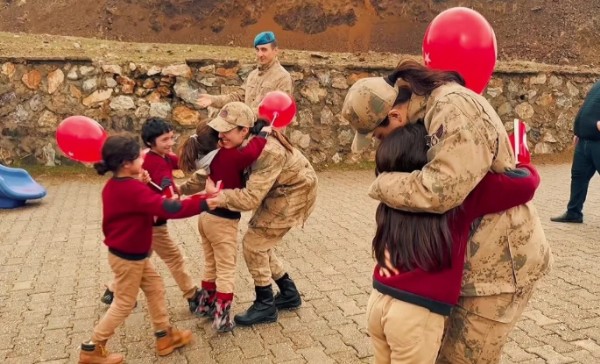 Batman Jandarmadan Anlamlı Jest!