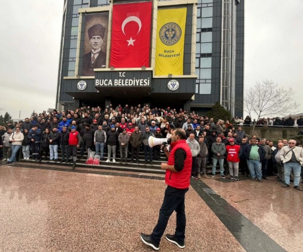 CHP'li Belediyede İşçiler İsyanda!