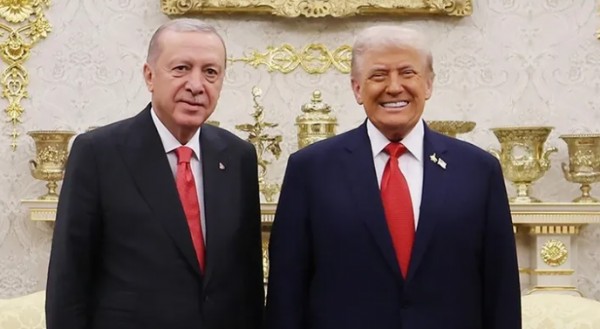 Cumhurbaşkanı Erdoğan'dan Diplomasi Trafiği! Trump İle Görüştü...