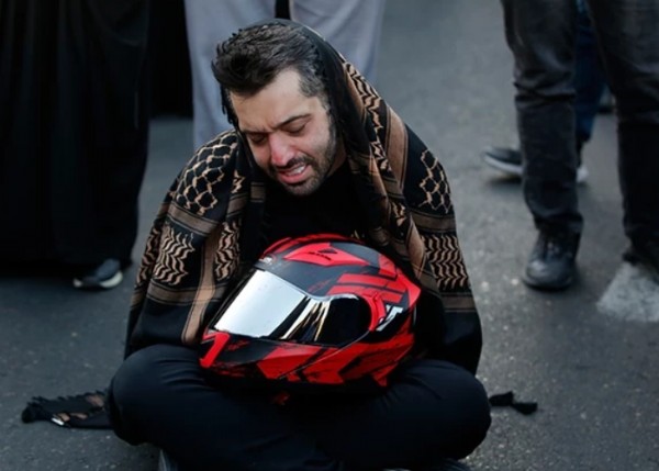 İran’da Hamaney Sonrası Yas ve Öfke: 40 Günlük Ulusal Yas İlan Edildi