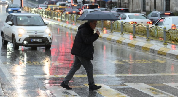 Meteoroloji 'dikkat' diyerek uyardı: Çok kuvvetli kar geliyor...