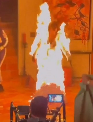 Katy Perry Alevler İçinde Kaldı!