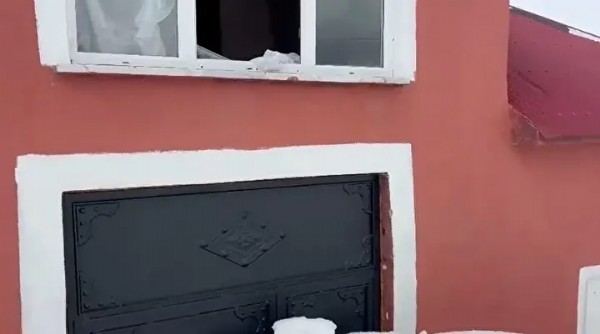 Gümüşhane'de Akılalmaz Olay! Ayılar Bu Kez Kapıdan Değil Pencereden Girdi