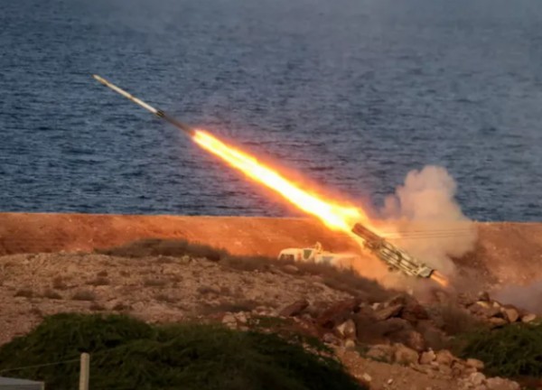 İran gizli gücünü sahaya sürdü: 2 bin km sınırı aşıldı!