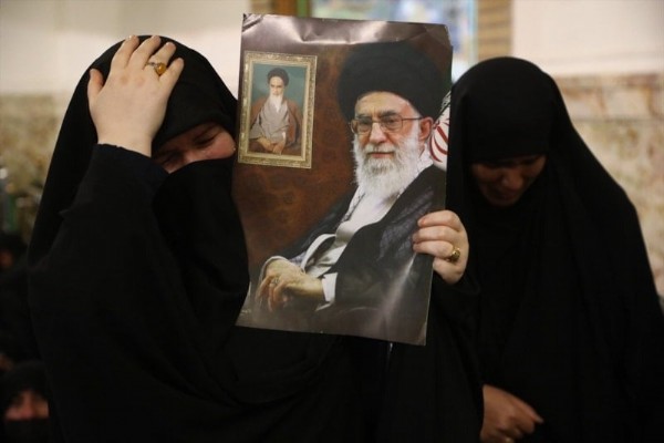 İran'da Tek Aday Konuşuluyor! Oğul Hamaney Başa Geçiyor