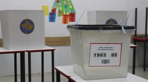 Kosova Meclisi Feshedildi!