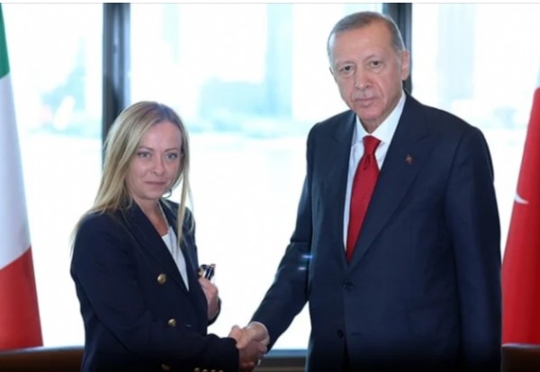 Cumhurbaşkanı Erdoğan Meloni ile Görüştü!