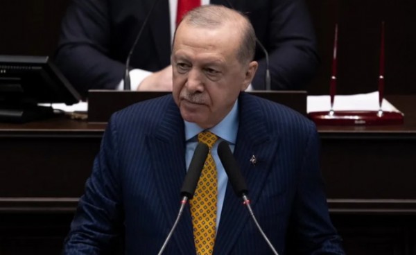 Cumhurbaşkanı Erdoğan, Turgut Özal'ı vefatının 33'üncü yıl dönümünde andı