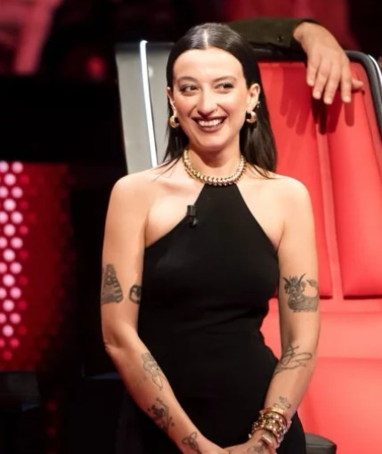 Melike Şahin'den yeni imaj!