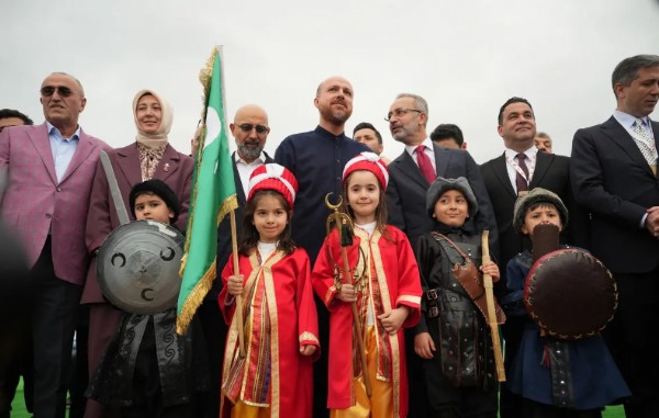 Dünya kültürleri Etnospor'da bir araya geldi! Bilal Erdoğan: 'Festival dünyanın tüm renklerini birbiriyle yakınlaştırıyor'
