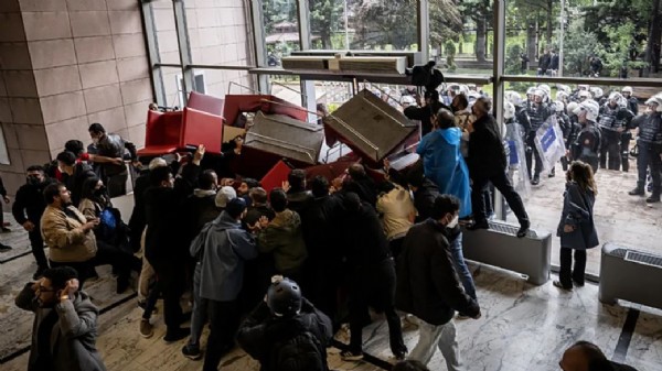 CHP Genel Merkezi Pislikten Arındı