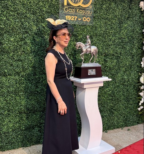 Zeynep Kartal, Royal Ascot ve Gazi Koşusu Arasında ‘’Zarafet Köprüsü’’ Kuruyor