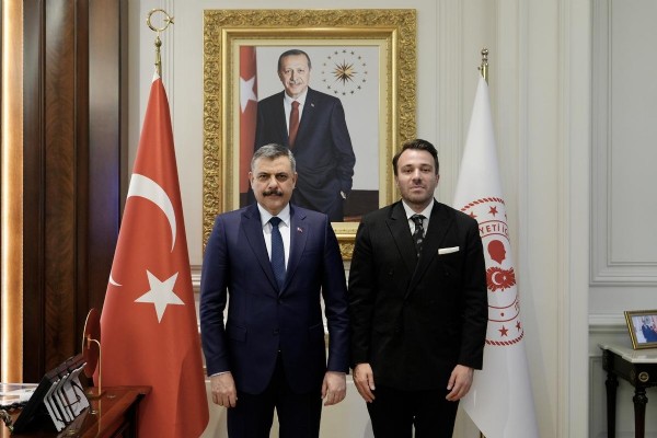 Bakan Çiftçi Cumhurbaşkanı Erdoğan'la Tanışma Anısını İlk Kez Anlattı! 'Okuyun da Soframız Huzur Bulsun'