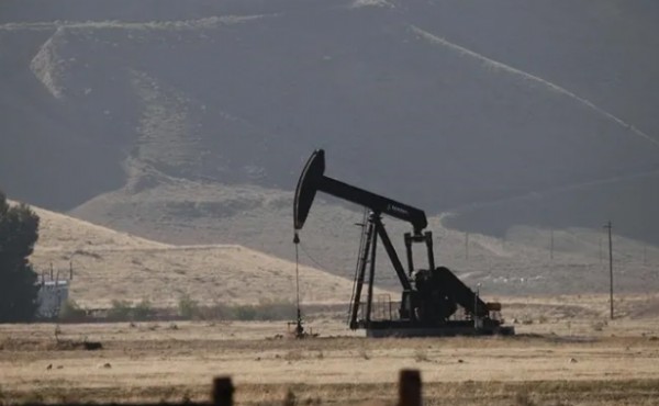 Petrol fiyatlarında gerileme sürüyor: Hürmüz Boğazı'nda arz artışı etkili oldu