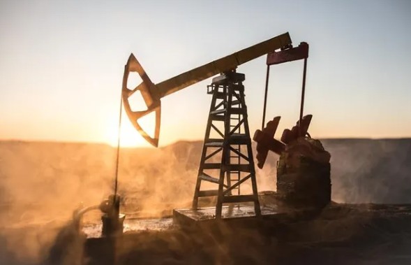 Petrol fiyatlarında gerileme sürüyor: Hürmüz Boğazı'nda arz artışı etkili oldu