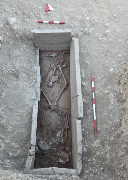 ASPENDOS'TA 2 BİN 400 YILLIK GÜREŞÇİ MEZARI KEŞFEDİLDİ