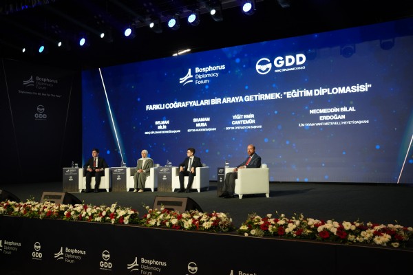 BOSPHORUS DİPLOMASİ FORUMU’NDA BİLAL ERDOĞAN’DAN EĞİTİM VURGUSU