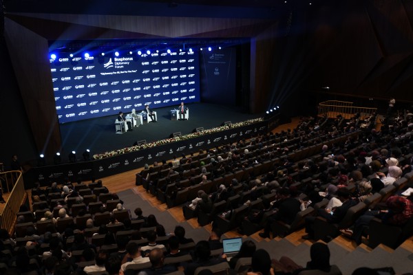 BOSPHORUS DİPLOMASİ FORUMU’NDA BİLAL ERDOĞAN’DAN EĞİTİM VURGUSU