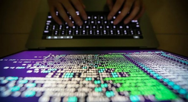 Ebeveynleri Korkutan 7 Tehlike! ABD'de Sosyal Ağlara Tepki Yükseliyor