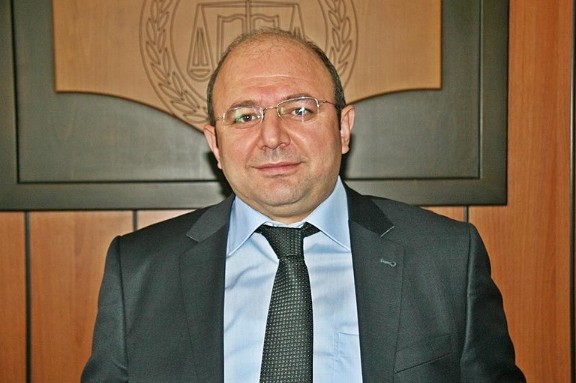 Kayıp 9 Dakikayı Açıklayamadılar! İki Eski Savcının Birbiriyle Çelişen İfadeleri Ortaya Çıktı