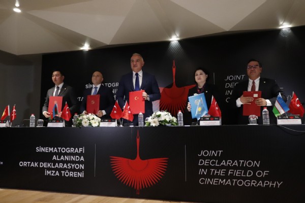 BAKAN ERSOY DUYURDU: KORKUT ATA TÜRK DÜNYASI FİLM FESTİVALİ İSTANBUL’A DÖNÜYOR
